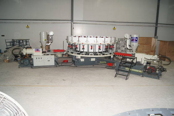 Colore di cuoio della macchina a iniezione due del PVC dei sandali degli uomini con 20 stazioni