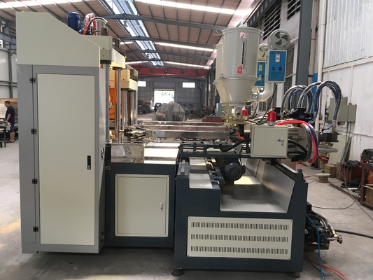 Sole stazioni della macchina a iniezione 2 di TPU TR della scarpa di gomma verticale automatica del PVC