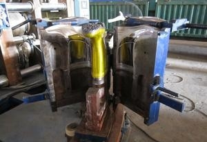Mono stampaggio ad iniezione del PVC di due colori per lo stivale di altezza di 40cm, modanatura della scarpa del PVC