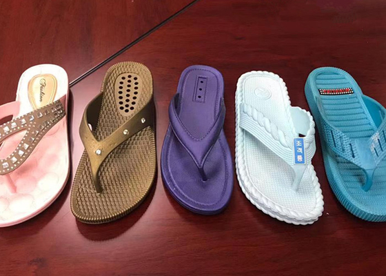 Colpo di plastica Chappal di gomma Flip Flop Making Machine dell'aria del PVC