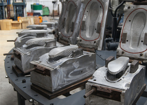 Macchina di plastica dello stampaggio ad iniezione di 180 di paia/ora scarpe di PCU TPR